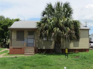 5528 Menard Ave, Galveston, TX 77551