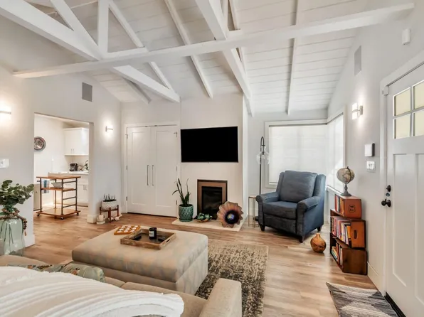 131 Carmel Ave, Pacifica, CA 94044