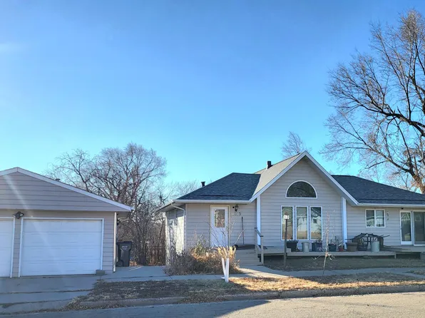 1215 E Franklin St, Pierre, SD 57501