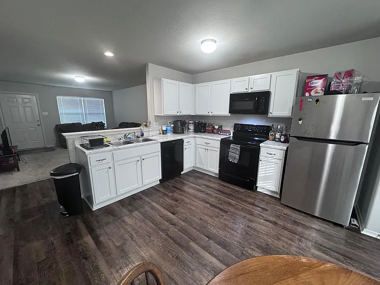 4501 Willow Pointe Dr — Photo 5