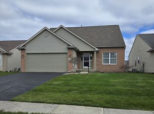 7000 Shore View Ct, Maumee, OH 43537