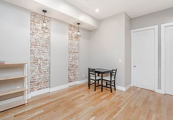 2nd image of 306 Linden St #4A