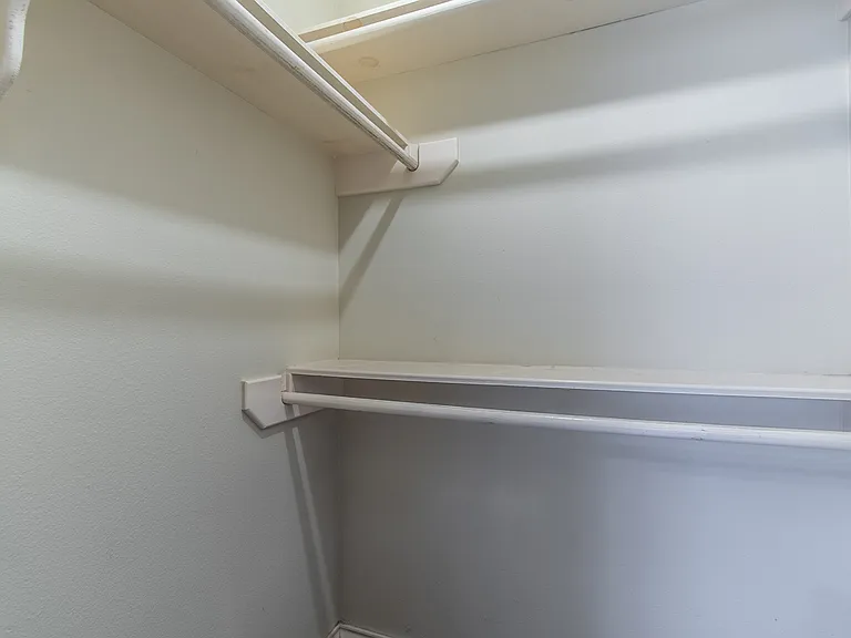 7013 Madiera Dr — Photo 22