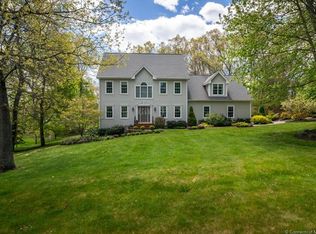 21 Hearthstone Dr, Hebron, CT 06248
