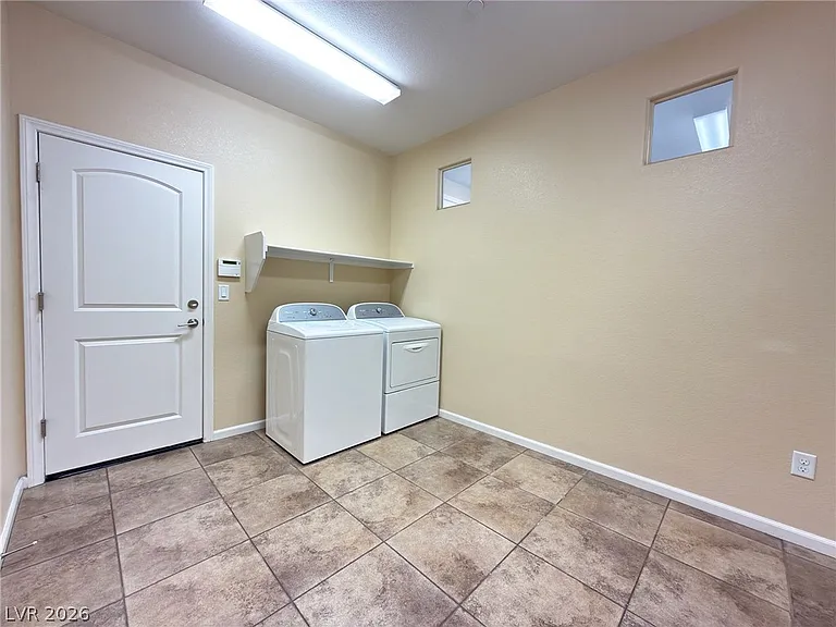 208 Rocky Basin St — Photo 19