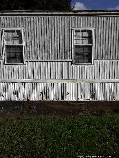1st image of 77 Dinah Dr