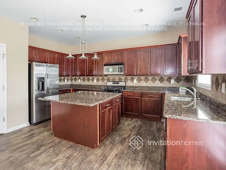 5817 Lindley Crescent Dr — Photo 5
