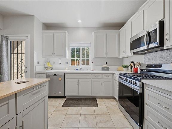 4th image of 2825 Orly Ct
