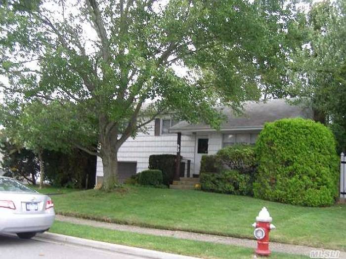 1st image of 93 Dartmouth Dr