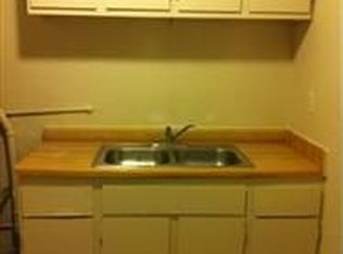 4031 E McKenzie Ave, Fresno, CA 93702