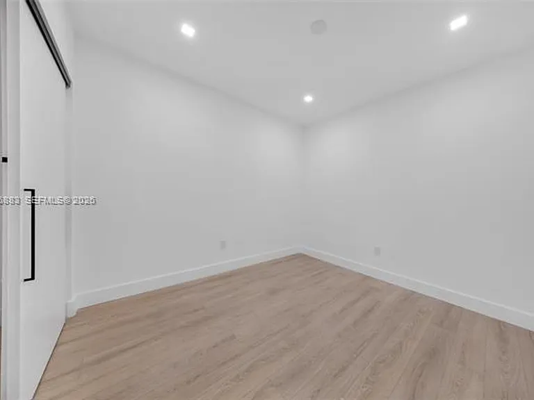 7901 Hispanola Ave #2007 — Photo 25