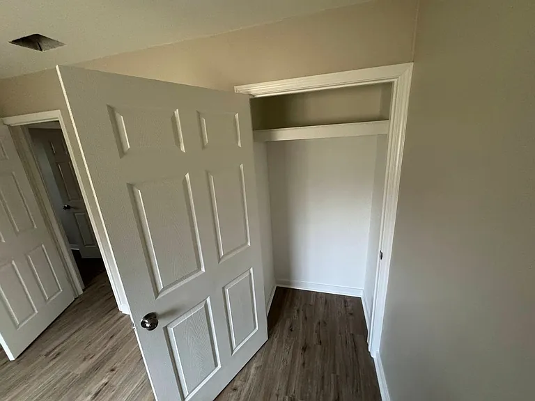 304 Mimosa St — Photo 10