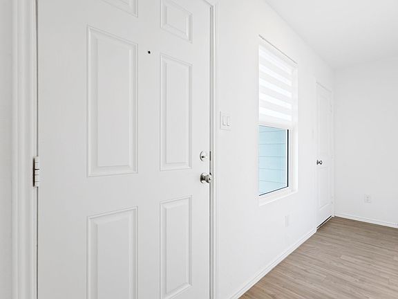 4th image of 9126 Selene Pl
