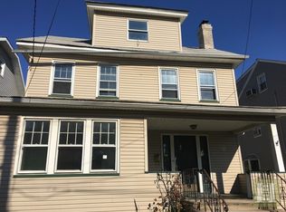 33 Raymond Ter, Elizabeth, NJ 07208
