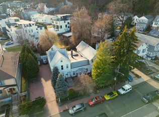 26 Sterling Pl #4, Edgewater, NJ 07020