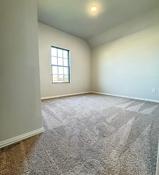 3300 Kingdom Dr — Photo 12