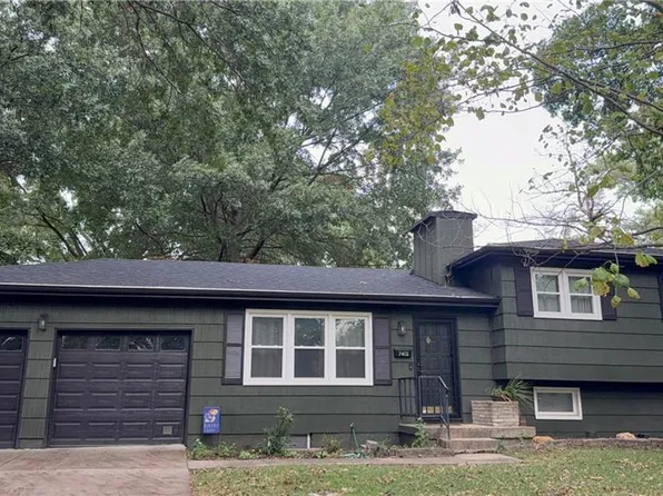 7402 Edgewood Blvd, Shawnee, KS 66203
