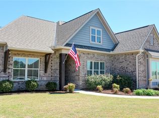 931 Towne Lake Pkwy, Opelika, AL 36804