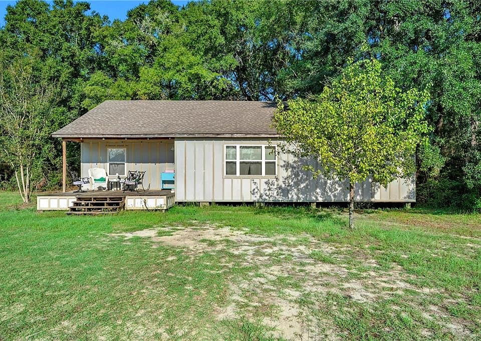 1st image of 8878A Sand Ridge Rd