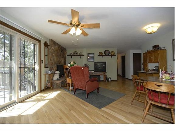 5th image of 1905 Mount Zion Dr