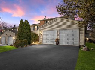 507 Monroe Rd, Bolingbrook, IL 60440