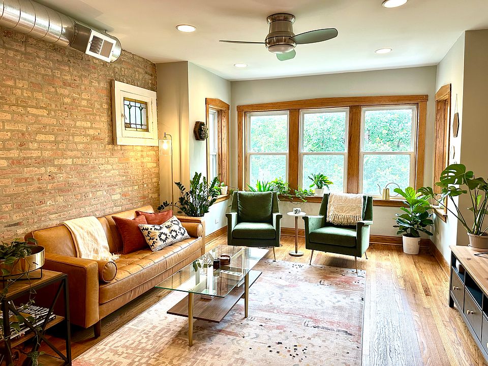 1st image of 2619 W Homer St Unit 2