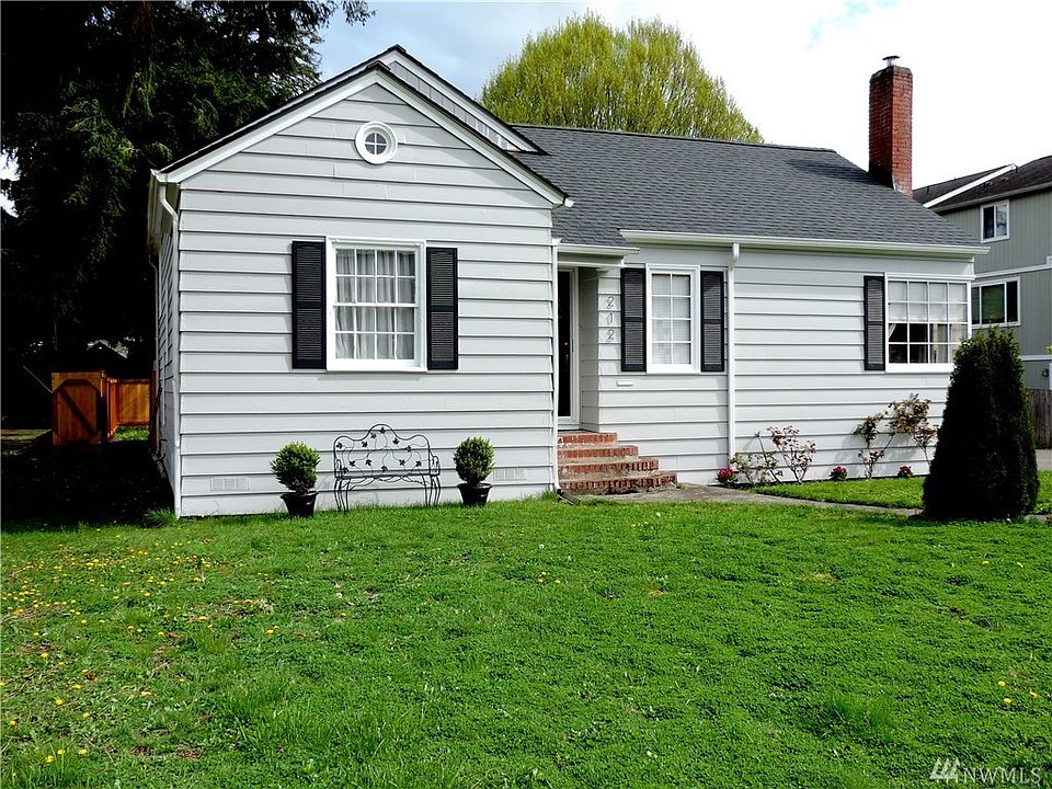 1st image of 212 N Rock St
