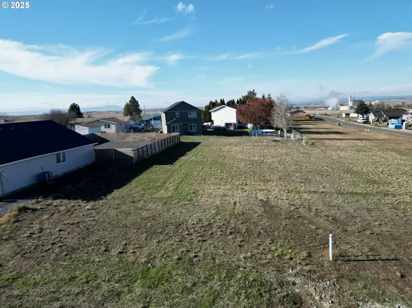 102 Highland Ct, Goldendale, WA 98620