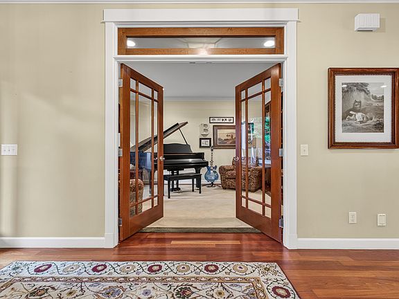 4th image of 2630 Kerrisdale Ridge Dr