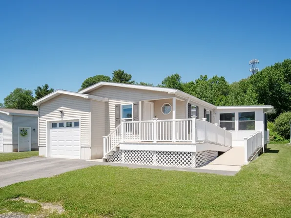 13 Ej Medairos Way, West Bridgewater, MA 02379