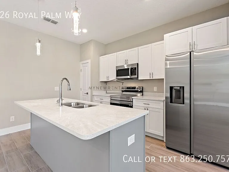 326 Royal Palm Way — Photo 17
