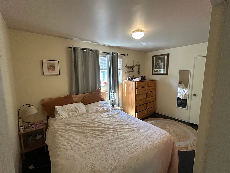 625 15th Ave E #1 — Photo 10