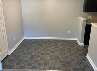 1001 Liberty Blvd APT 101, Cortland, OH