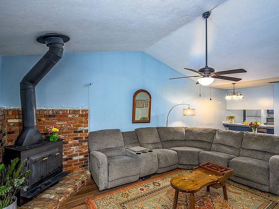 5th image of 2226 Mandrell Ct