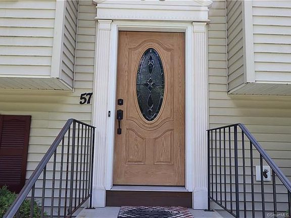 4th image of 57 Willow Glen Dr