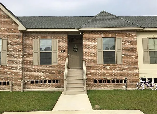 205 Bella Sera Ln