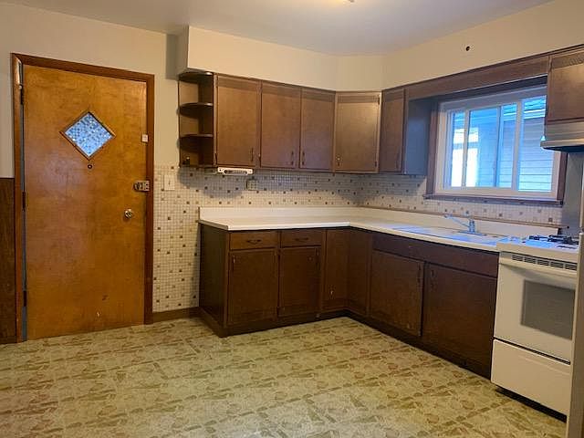 1st image of 5740 W Dakin St #1