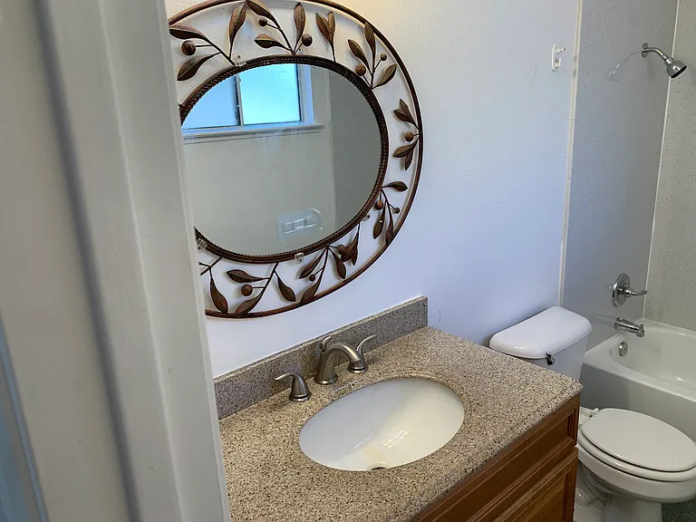 1044 Jean Ave — Photo 10