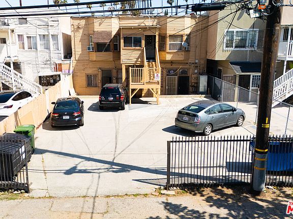 5th image of 2216 W Jefferson Blvd