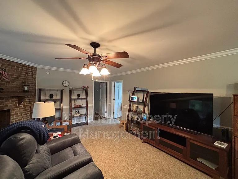 310 Windward Way — Photo 3
