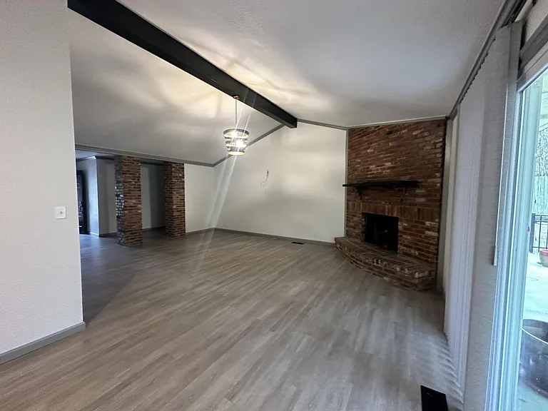 7626 S Norwood Ave — Photo 5