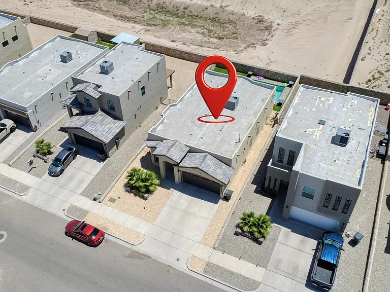 13066 Grantham Ln — Photo 45