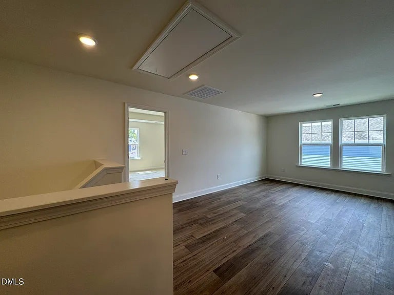 231 Faith Ave — Photo 17