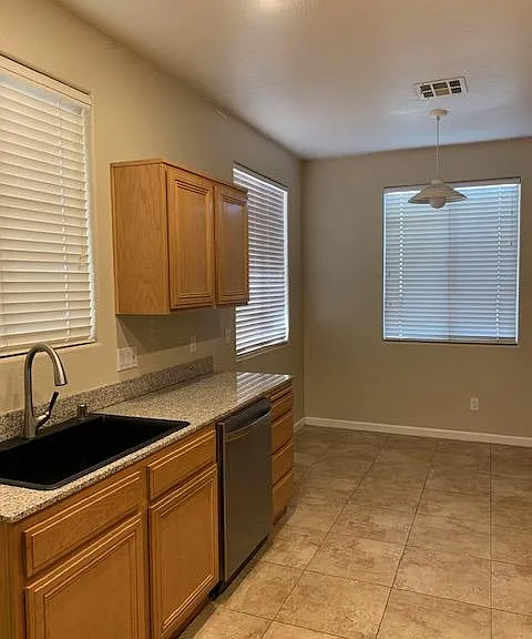 265 Paloma Vista St — Photo 15