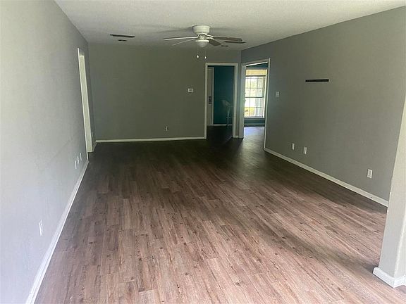 2nd image of 4105 Idalou Dr