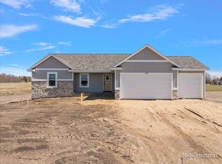 9280 104th Ave, Zeeland, MI 49464