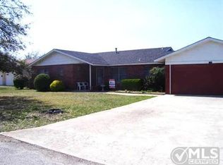 1701 Earl St, Goldthwaite, TX 76844