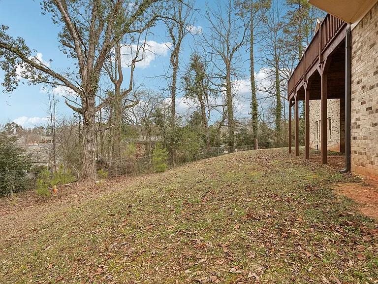 343 Summer Garden Dr — Photo 85