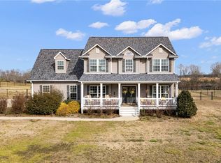 725 Allendale Rd, Woodruff, SC 29388