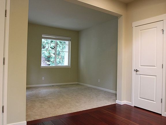2nd image of 5122 162nd Pl SE